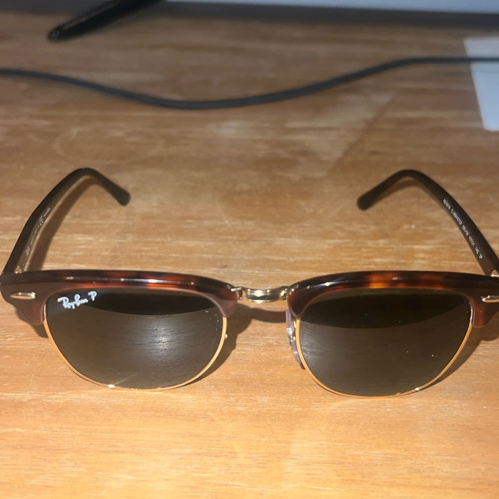 I am sellling these because I received these as a gift but already have a pair.